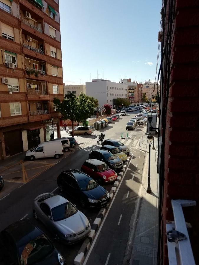 Apartamento Torres Apartman Valencia Kültér fotó